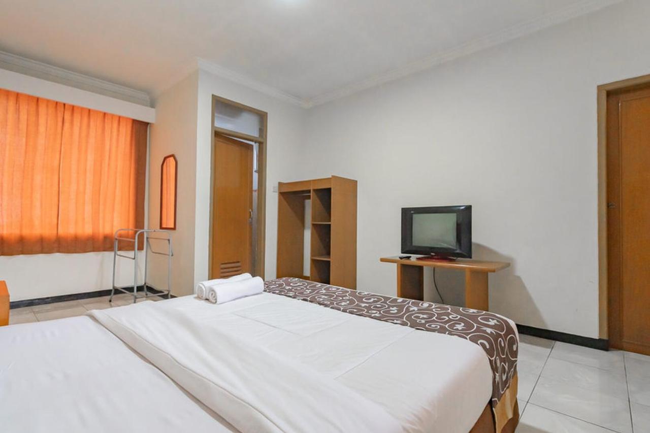 Hotel Puspa Sari Redpartner Киатер Екстериор снимка
