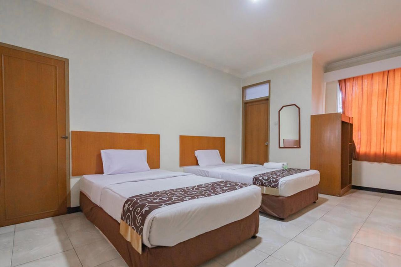 Hotel Puspa Sari Redpartner Киатер Екстериор снимка