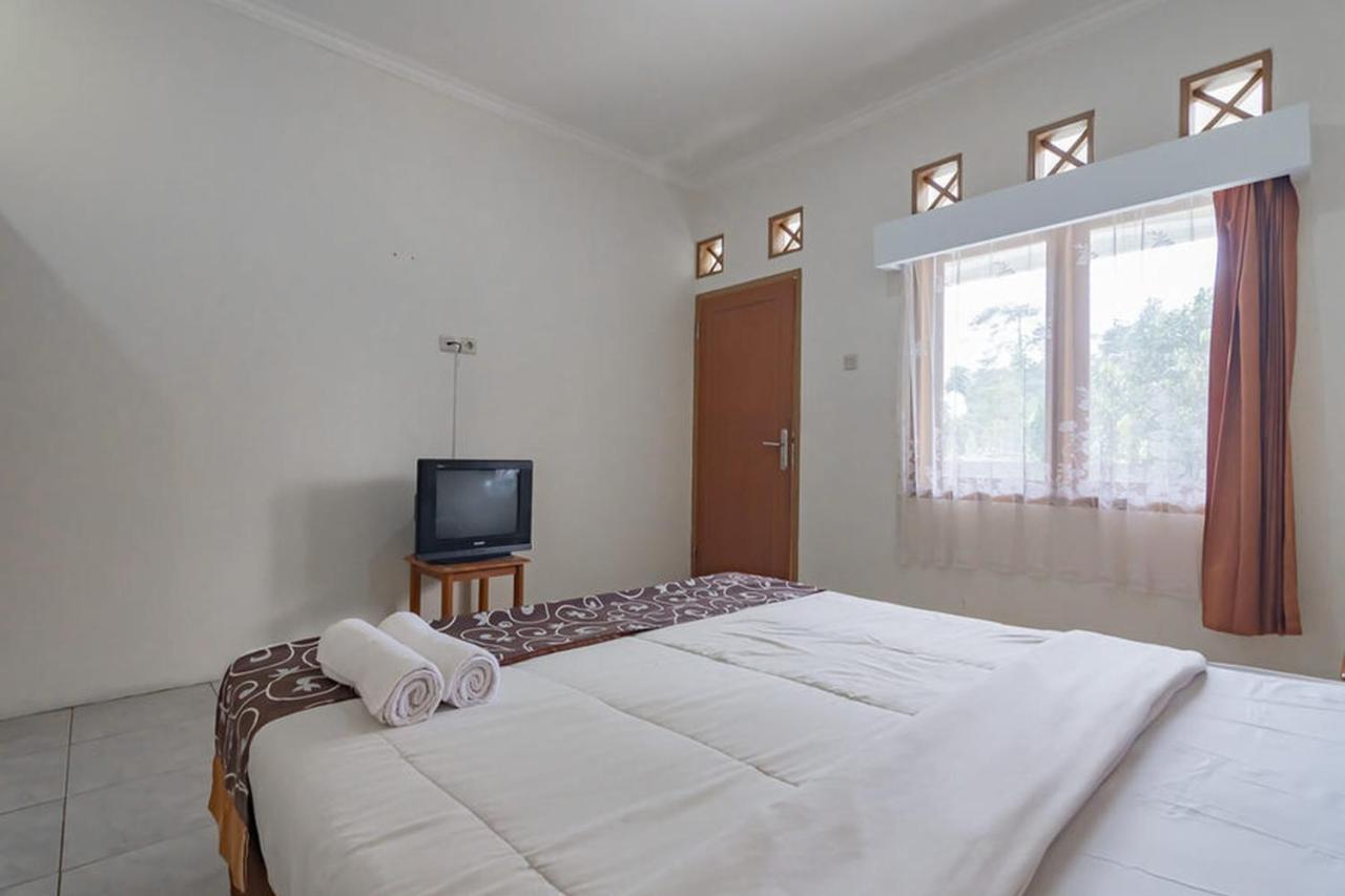 Hotel Puspa Sari Redpartner Киатер Екстериор снимка