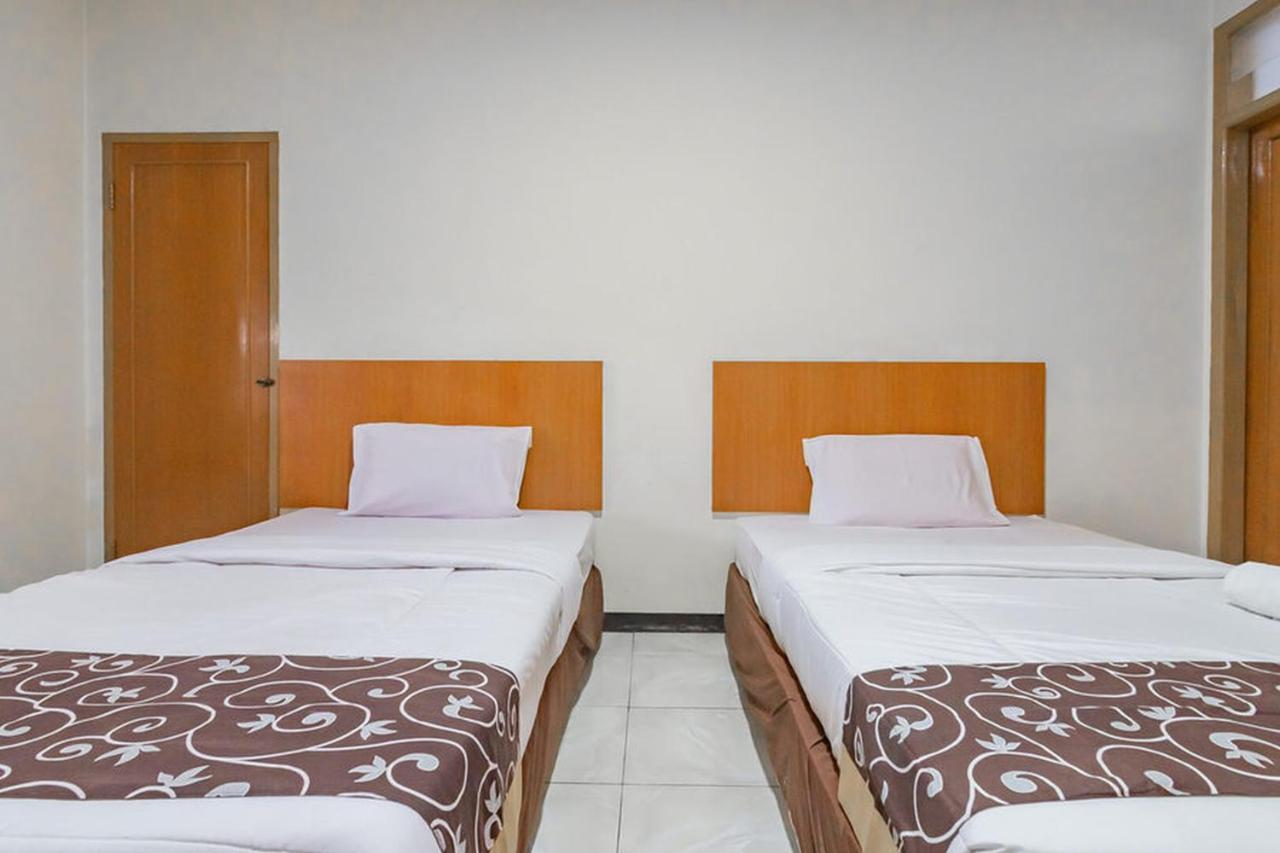 Hotel Puspa Sari Redpartner Киатер Екстериор снимка