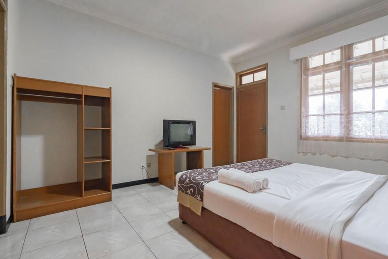 Hotel Puspa Sari Redpartner Киатер Екстериор снимка